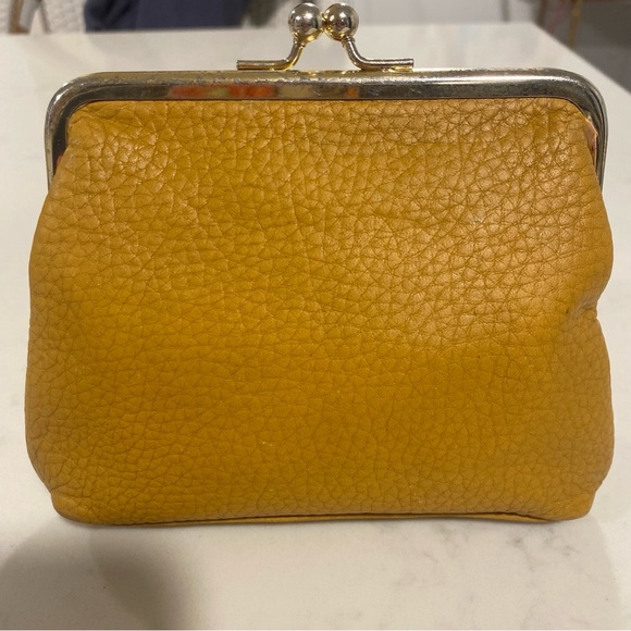 Dooney & Bourke - Camel/ Mustard Leather Coin Purse with Kiss-Lock Closure - Picture 2 of 13